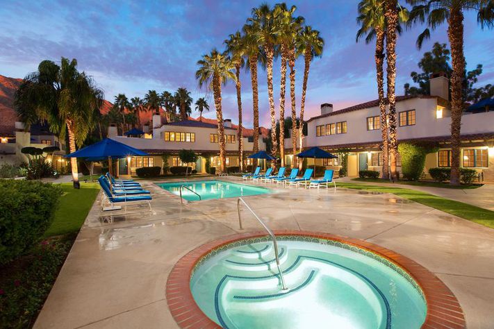 Palm Springs, cannabis-friendly hotels, CBD spa treatments, cannabis wellness